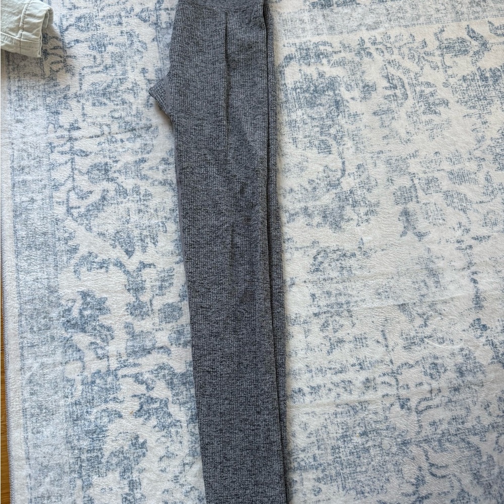 Gray Ribbed Leggings